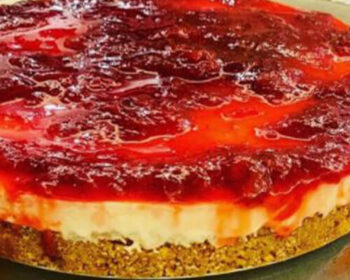 No Bake Strawberry Cheesecake Featured Image in Mommywize